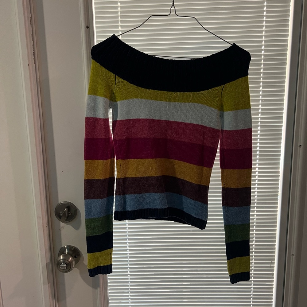 Multi colored sweater small